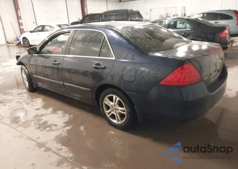 2006 Honda Accord 2.4 Se z USA, uszkodzony, nr VIN 1HGCM56316A148386